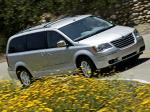 Chrysler Town & Country 2007 года